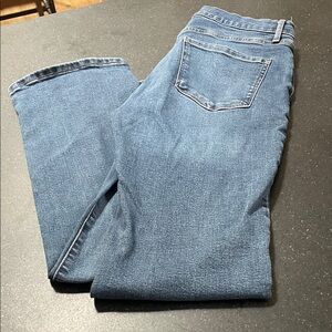 Ana Jeans
